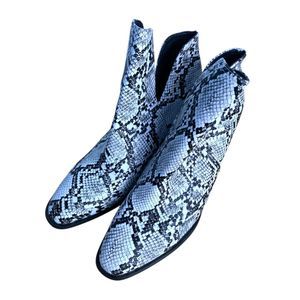 Women's Faux Snakeskin High-Heeled Boots‎ Size 8 Animal Print Footwear (SU)